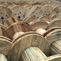 Ricerco bobine in legno