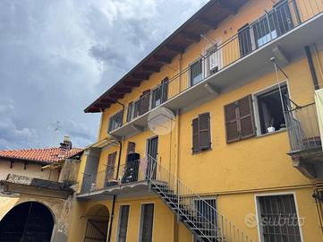 5 LOCALI A GIAVENO