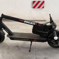 Monopattino elettrico Ducati Pro II Evo