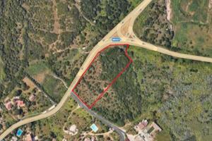 Nell'immediata periferia di Sassari terreno