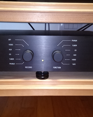 Yba integre delta DT amplificatore