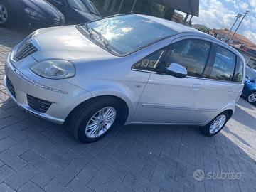 Lancia Ypsilon 1.3 multijet 90cv