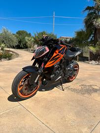 Ktm superduke r 1290 (2019)
