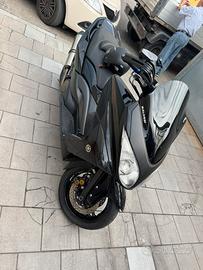 Tmax 500 2008