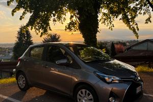 Toyota Yaris Hybrid 2015