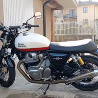 Royal Enfield Interceptor 650, Giacca e Casco