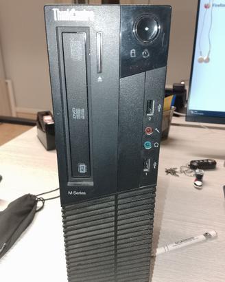 pc fisso LENOVO