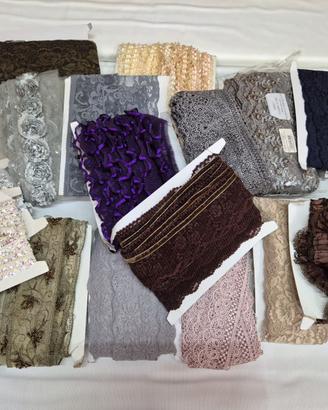 Merletti e passamanerie – Stock in blocco 70€