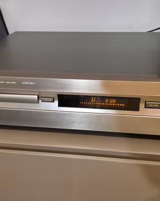 Yamaha CDX-993 CD Player Compact Disc Pro-Bit Top