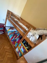 Letto a castello con materassi
