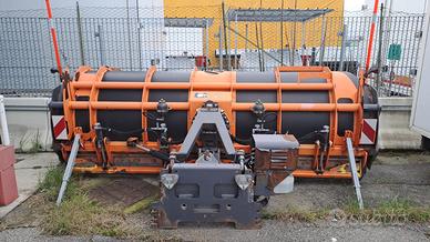 Lama sgombraneve giletta