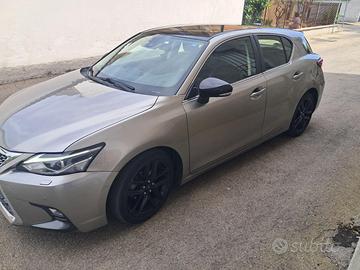 Lexus ct 200h