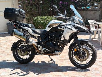 Benelli TRK 502 X [BARTubeless]