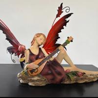 Fata con ali in ferro battuto