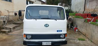 Om 40
