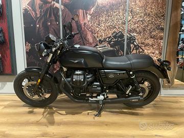 Moto Guzzi V7 III Stone - Mistral