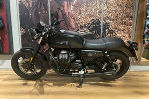 Moto Guzzi V7 III Stone - Mistral