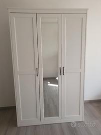 Armadio IKEA SONGESAND a tre ante