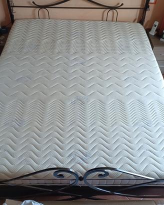 Materasso in schiumato speciale e rete  200x160 cm