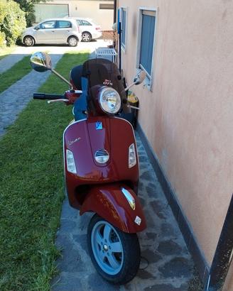Vespa 250 gts 