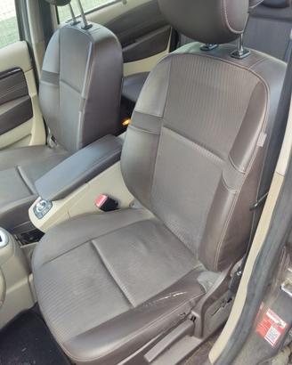 Sedile anteriore sx RENAULT SCENIC del 2010