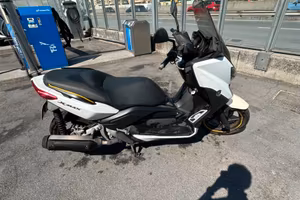 X MAX 2016 ABS