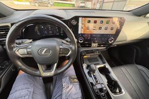 Lexus NX 450h+
