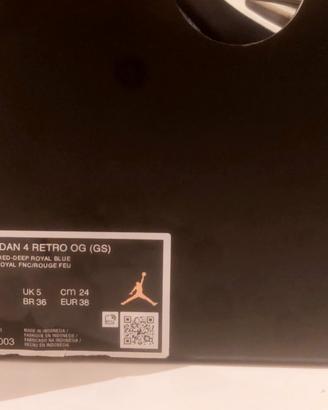 NIKE JORDAN 4