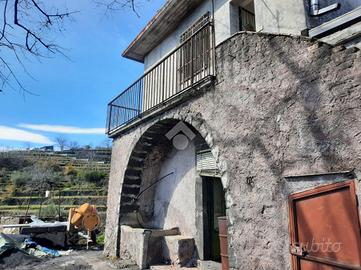CASA INDIPENDENTE A MILO