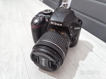 Fotocamera reflex Nikon d3300 + custodia
