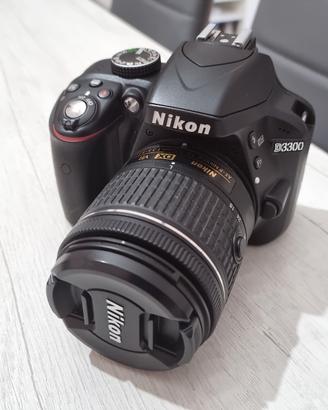 Fotocamera reflex Nikon d3300 + custodia