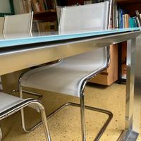 TAVOLO RIUNIONI DI DESIGN