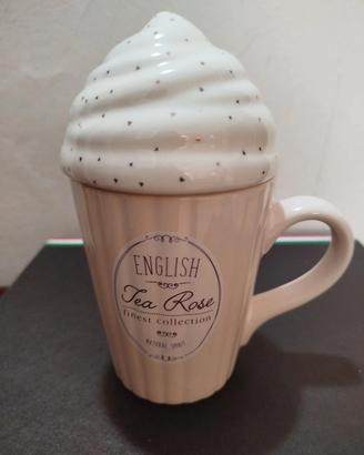 Tazza con coperchio Maisons du Monde. 