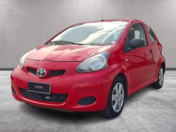 Toyota Aygo 1.0 Now Red Edition 3p