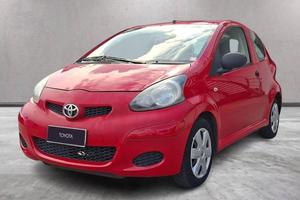 Toyota Aygo 1.0 Now Red Edition 3p
