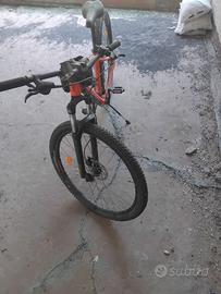 Bicicletta MTB per uomo