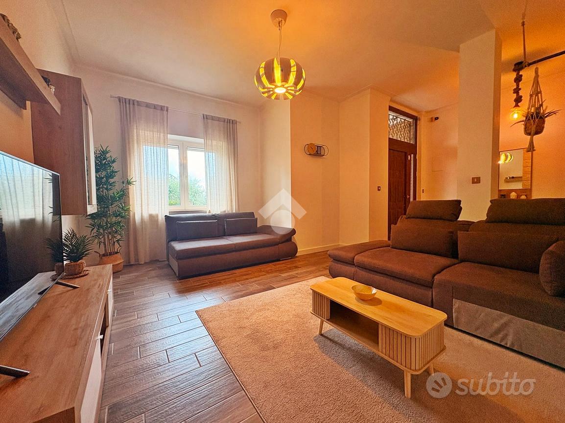 Casa – Sigillo, Giacconale - Altro