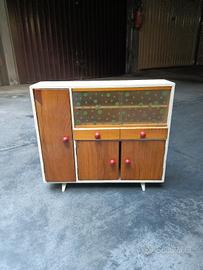 credenza giocattolo 