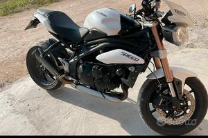 Triumph speed triple