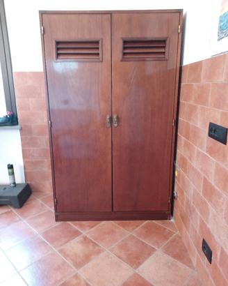 Armadio in mogano