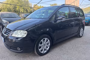 Volkswagen Touran 2.0 TDI 136CV highline Automatic