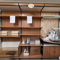 Scaffali in legno per negozio