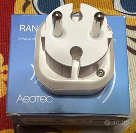 Aeotec Range extender 6