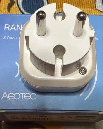 Aeotec Range extender 6