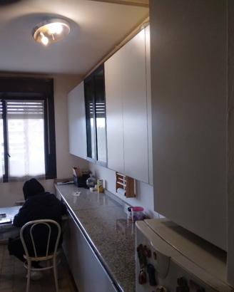 cucina +sala+vetrinetta