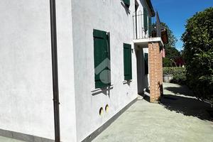 VILLA SINGOLA A CASALE SUL SILE