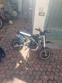 mini cross  50