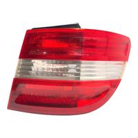 FANALE POSTERIORE ESTERNO DESTRO MERCEDES CLASSE B