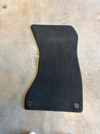 Tappetini Audi A4 B9 8W originali, set da 4