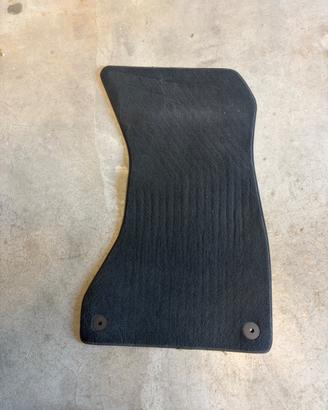 Tappetini Audi A4 B9 8W originali, set da 4